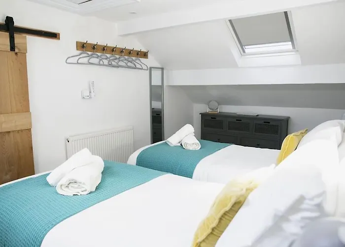 White Cottage Deluxe 2 Bedroom Apartment